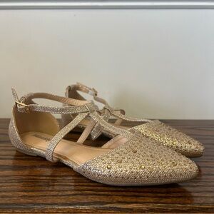 Mila Lady Laurel Gold Pointed Toe Flat Dress Shoe Ankle T-Strap 5.5 Holiday